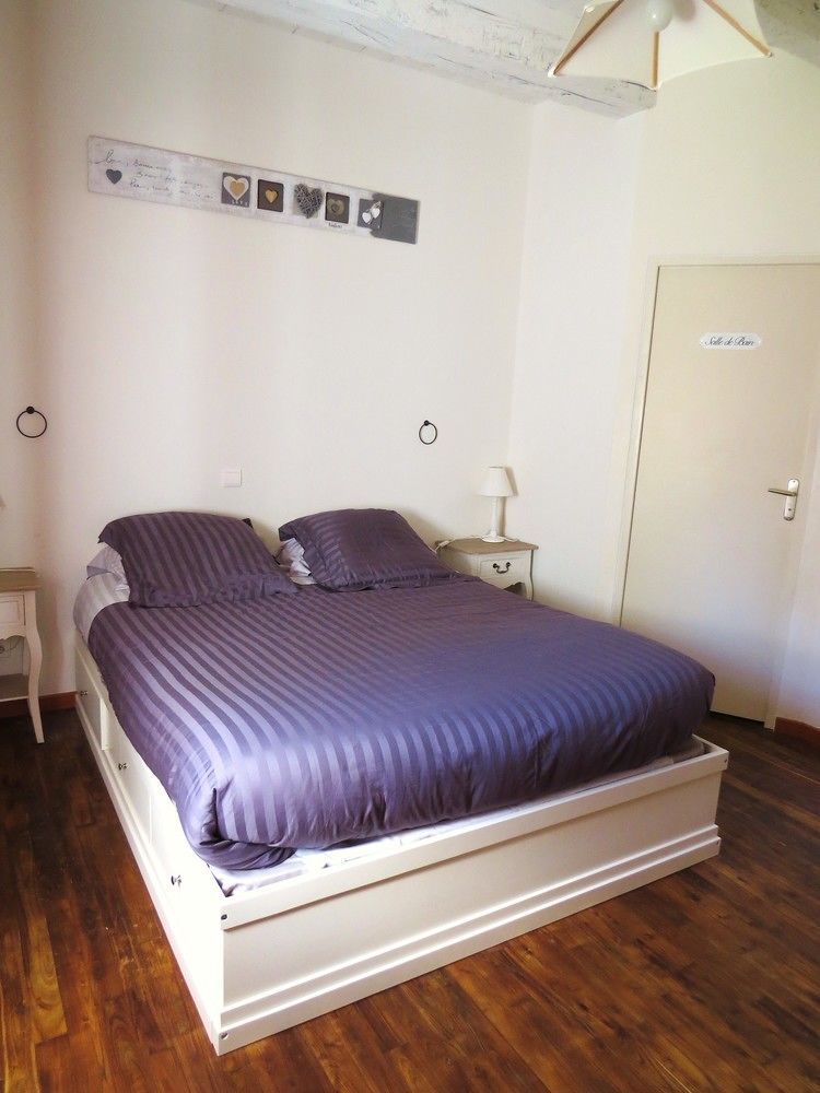 Domaine De La Clauzade Bed & Breakfast Saint-Germain-les-Vergnes Exterior photo