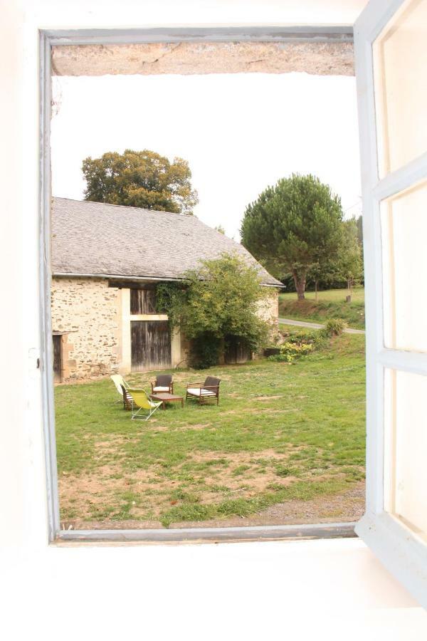 Domaine De La Clauzade Bed & Breakfast Saint-Germain-les-Vergnes Exterior photo